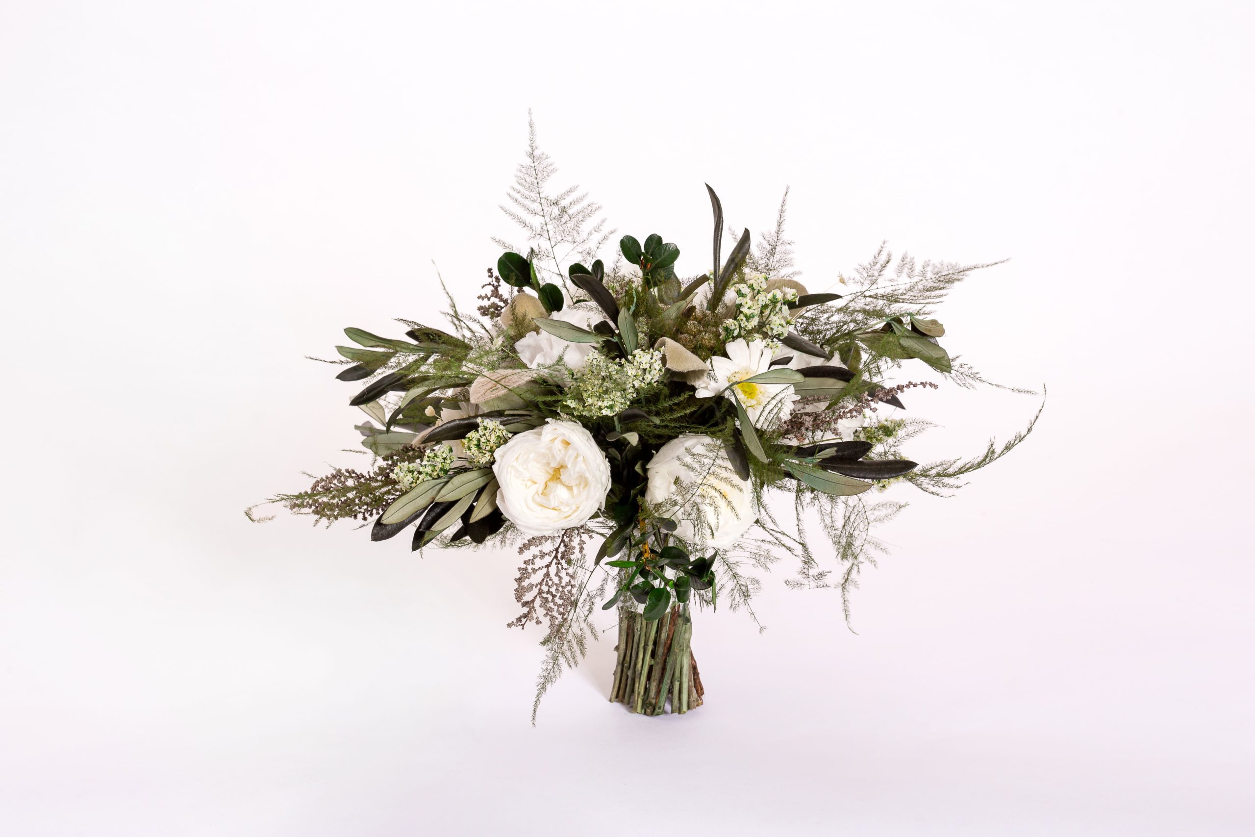 ramo-noiva-flores-preservadas-branco-e-verde