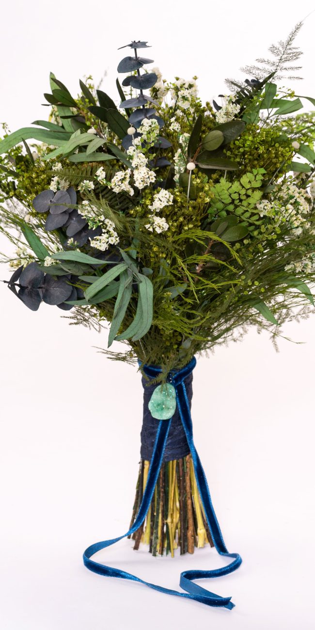 ramo-noiva-feixe-flores-preservadas-vários-tons-verde